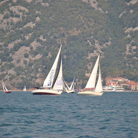 Apartmani Villa Radovic Risan Εξωτερικό φωτογραφία