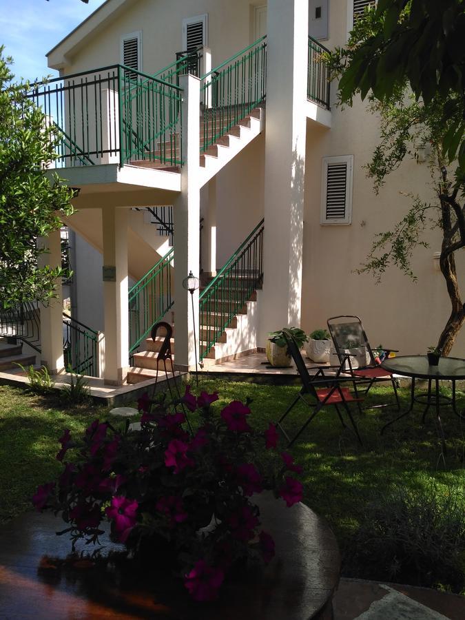 Apartmani Villa Radovic Risan Εξωτερικό φωτογραφία