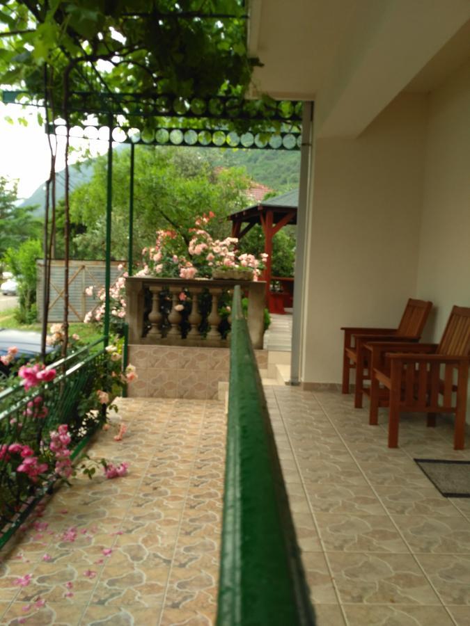 Apartmani Villa Radovic Risan Εξωτερικό φωτογραφία