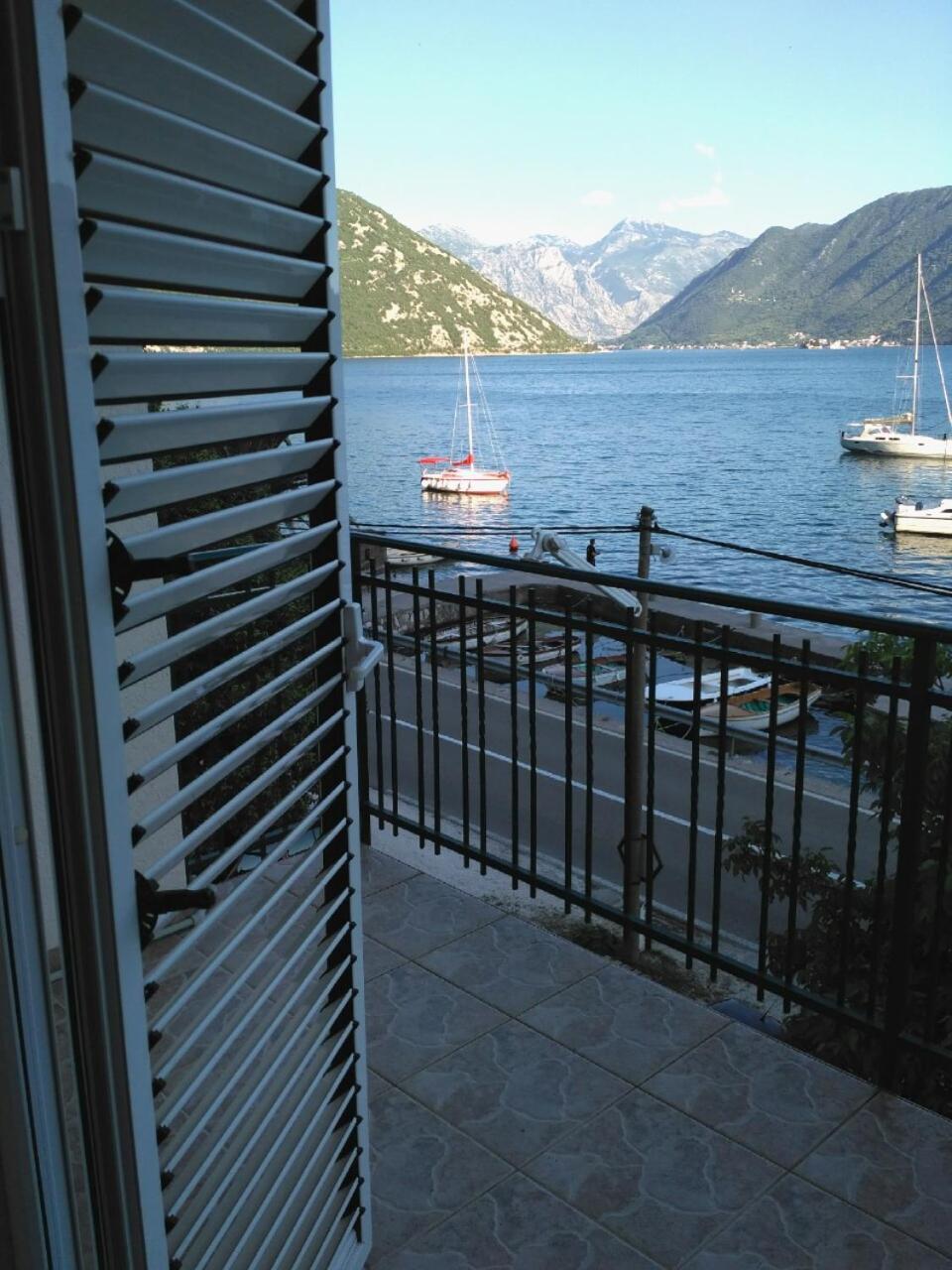 Apartmani Villa Radovic Risan Εξωτερικό φωτογραφία