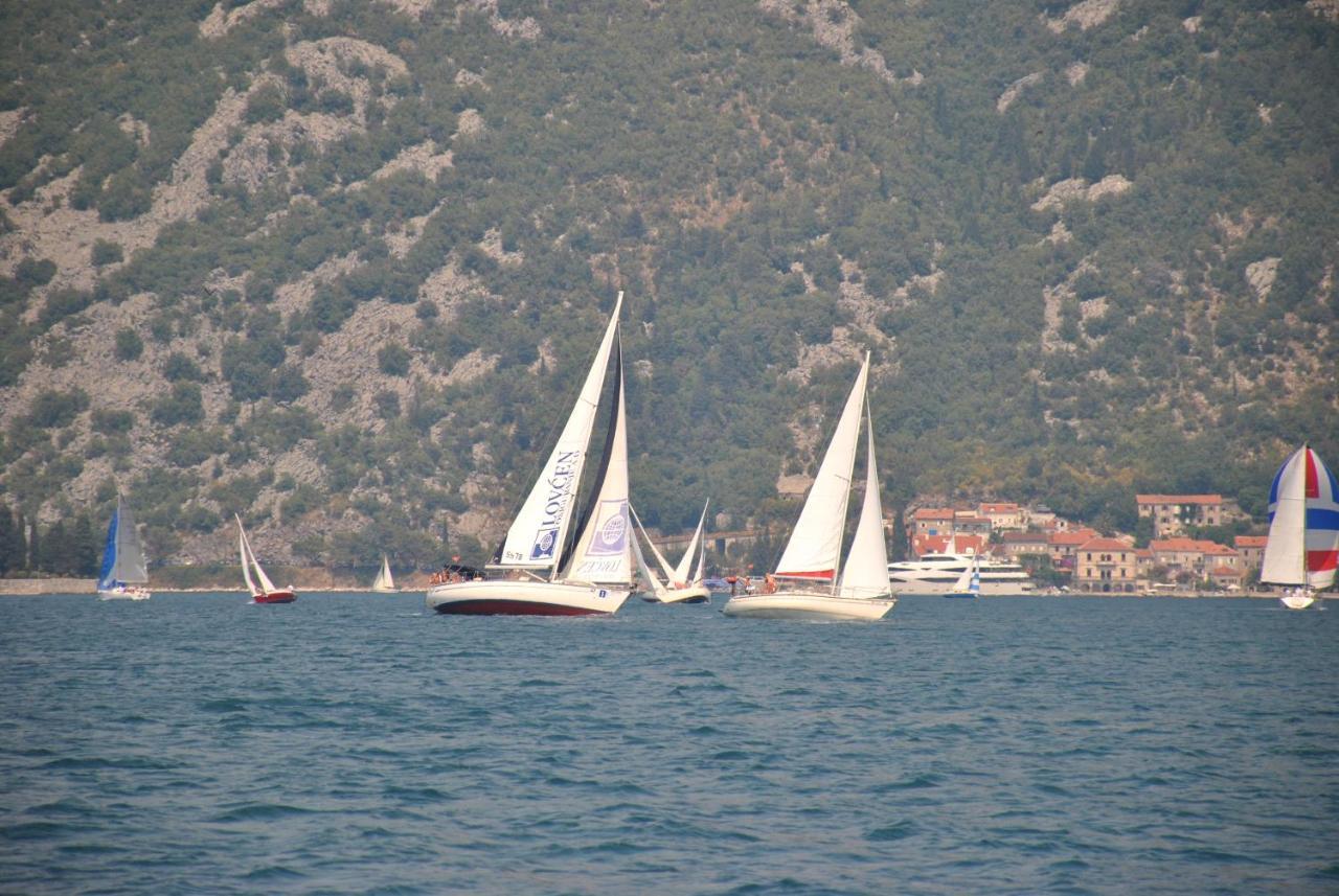Apartmani Villa Radovic Risan Εξωτερικό φωτογραφία
